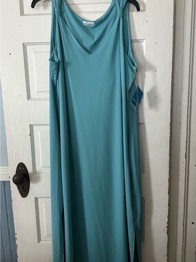 Columbia Seafoam V-Neck Sleeveless Maxi Dress